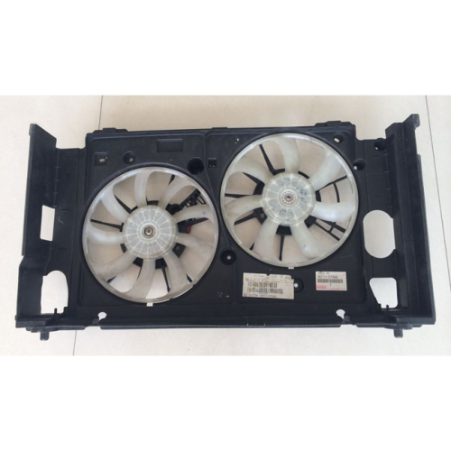 Вентилятор радіатора для Prius 2010-2013 16711-37040